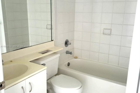 Condominio en alquiler en Aventura, Florida, 2 dormitorios, 105.35 m2 № 2040259 - foto 23