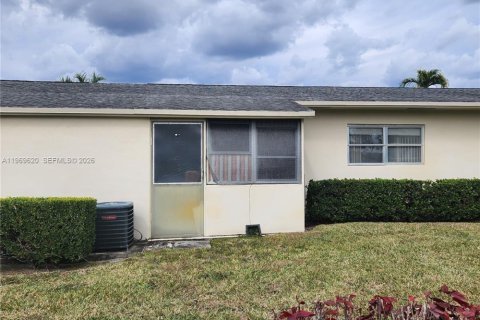 Condominio en venta en West Palm Beach, Florida, 1 dormitorio, 61.5 m2 № 2030358 - foto 2