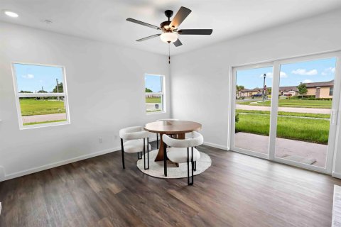 Touwnhouse à vendre à St. Lucie, Floride: 3 chambres, 157.19 m2 № 2431277 - photo 16