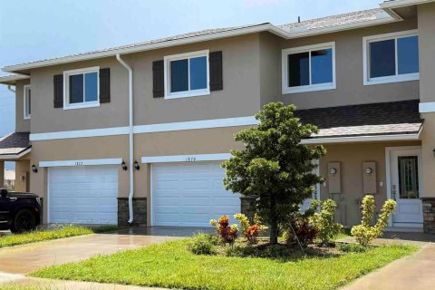 Touwnhouse à vendre à St. Lucie, Floride: 3 chambres, 157.19 m2 № 2431277 - photo 3