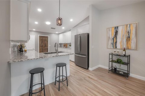 Casa en venta en Wesley Chapel, Florida, 3 dormitorios, 185.62 m2 № 1907493 - foto 3