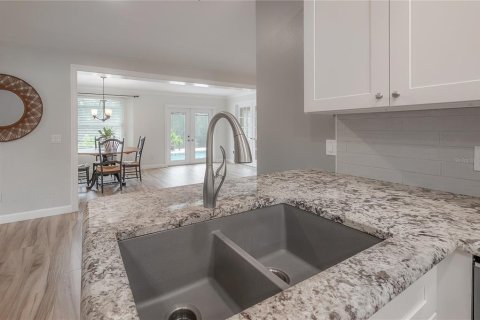 Casa en venta en Wesley Chapel, Florida, 3 dormitorios, 185.62 m2 № 1907493 - foto 7