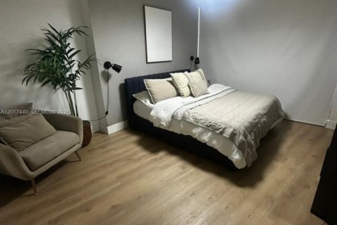 Condominio en alquiler en Miami, Florida, 1 dormitorio, 76.64 m2 № 2086023 - foto 14