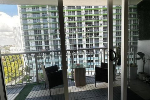 Condominio en alquiler en Miami, Florida, 1 dormitorio, 76.64 m2 № 2086023 - foto 9