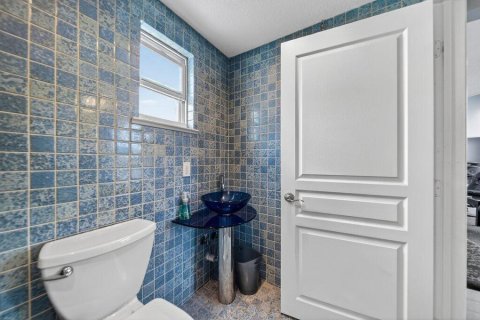 Villa ou maison à vendre à Jensen Beach, Floride: 5 chambres, 457.82 m2 № 2250442 - photo 29