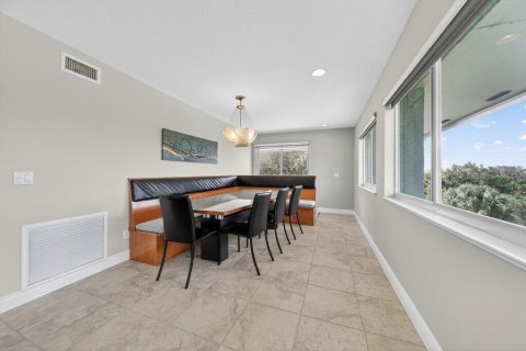 Villa ou maison à vendre à Jensen Beach, Floride: 5 chambres, 457.82 m2 № 2250442 - photo 17