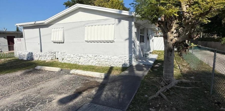 Villa ou maison à Homestead, Floride 3 chambres, 89.93 m2 № 2050952
