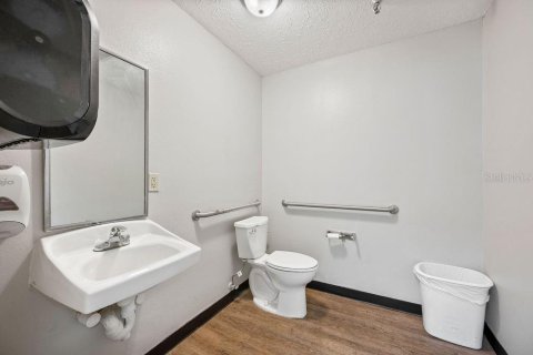 Commercial property in Lakeland, Florida 1226.68 sq.m. № 1770007 - photo 20