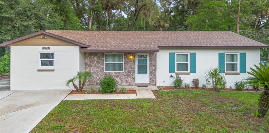House in Orange City, Florida 4 bedrooms, 134.89 sq.m. № 1869332