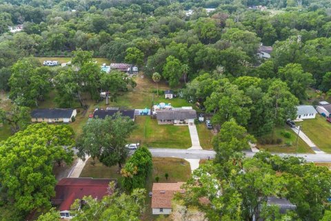 House in Orange City, Florida 4 bedrooms, 134.89 sq.m. № 1869332 - photo 14