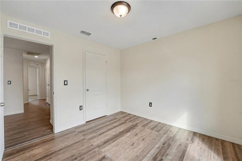Villa ou maison à vendre à Kissimmee, Floride: 5 chambres, 181.53 m2 № 2360375 - photo 23
