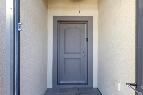 Villa ou maison à vendre à Kissimmee, Floride: 5 chambres, 181.53 m2 № 2360375 - photo 3