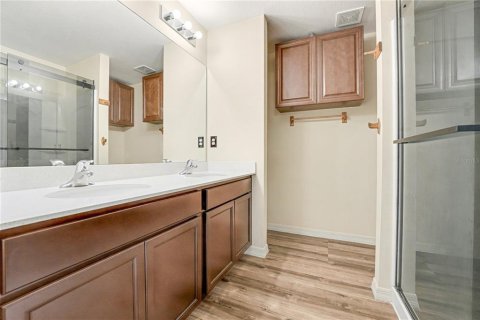Villa ou maison à vendre à Kissimmee, Floride: 5 chambres, 181.53 m2 № 2360375 - photo 17
