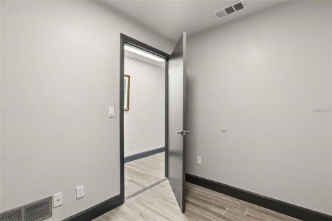 Immobilier commercial à louer à Eustis, Floride: 421.22 m2 № 2425744 - photo 20