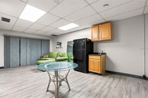 Immobilier commercial à louer à Eustis, Floride: 421.22 m2 № 2425744 - photo 26