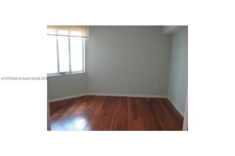 Condominio en venta en Miami, Florida, 2 dormitorios, 108.6 m2 № 1660046 - foto 10