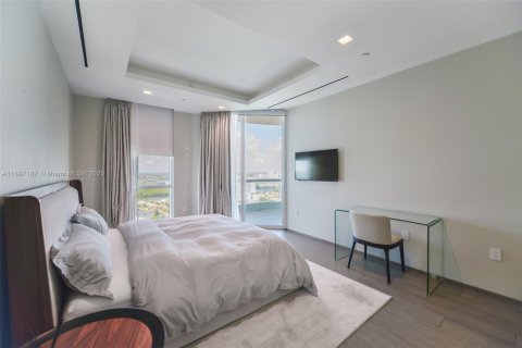 Condo in Sunny Isles Beach, Florida, 4 bedrooms  № 2073798 - photo 21