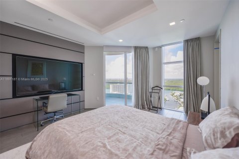 Condo in Sunny Isles Beach, Florida, 4 bedrooms  № 2073798 - photo 19