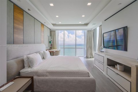 Condo in Sunny Isles Beach, Florida, 4 bedrooms  № 2073798 - photo 9
