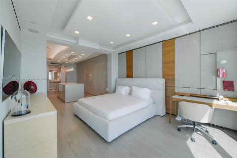 Condo in Sunny Isles Beach, Florida, 4 bedrooms  № 2073798 - photo 10