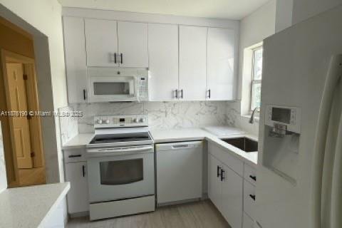 Casa en alquiler en West Park, Florida, 3 dormitorios, 108.7 m2 № 1927027 - foto 11