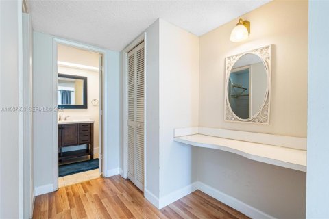 Copropriété à vendre à Lighthouse Point, Floride: 1 chambre, 83.61 m2 № 1995634 - photo 10