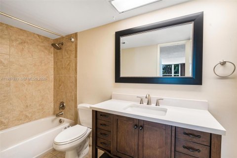 Copropriété à vendre à Lighthouse Point, Floride: 1 chambre, 83.61 m2 № 1995634 - photo 5