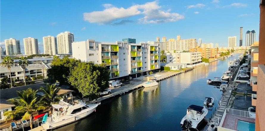Condo à North Miami Beach, Floride, 1 chambre № 1887791