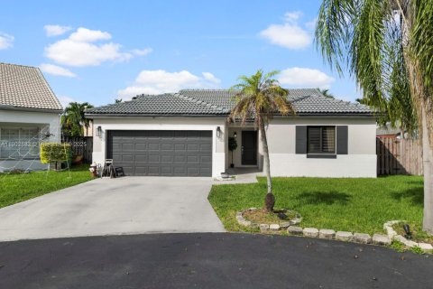 Villa ou maison à vendre à Miami, Floride: 3 chambres, 134.62 m2 № 1954155 - photo 1