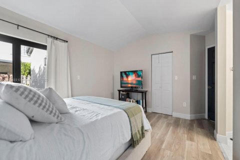 Villa ou maison à vendre à Miami, Floride: 3 chambres, 134.62 m2 № 1954155 - photo 21