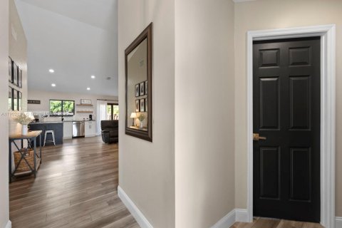 Villa ou maison à vendre à Miami, Floride: 3 chambres, 134.62 m2 № 1954155 - photo 6