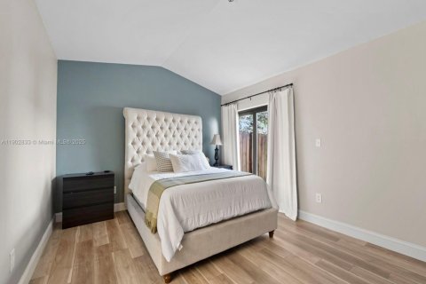 Villa ou maison à vendre à Miami, Floride: 3 chambres, 134.62 m2 № 1954155 - photo 17