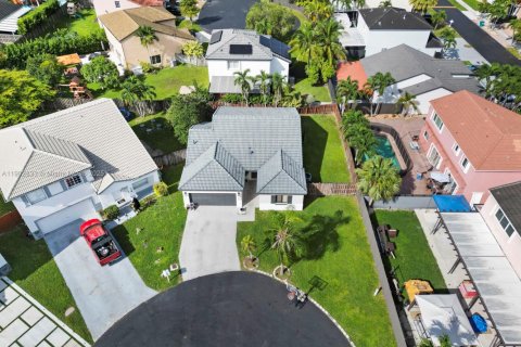 Villa ou maison à vendre à Miami, Floride: 3 chambres, 134.62 m2 № 1954155 - photo 2