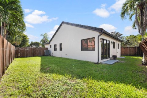 Villa ou maison à vendre à Miami, Floride: 3 chambres, 134.62 m2 № 1954155 - photo 27