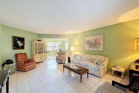 Copropriété à vendre à Lauderdale Lakes, Floride: 2 chambres, 102.38 m2 № 2154161 - photo 21