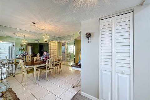 Copropriété à vendre à Lauderdale Lakes, Floride: 2 chambres, 102.38 m2 № 2154161 - photo 13