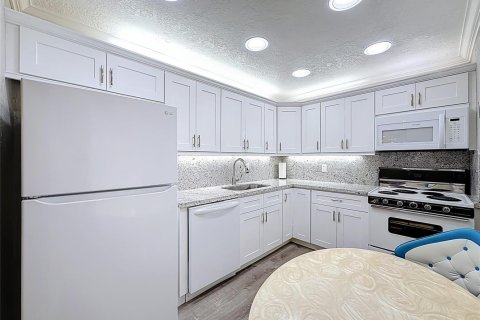 Copropriété à vendre à Lauderdale Lakes, Floride: 2 chambres, 102.38 m2 № 2154161 - photo 8