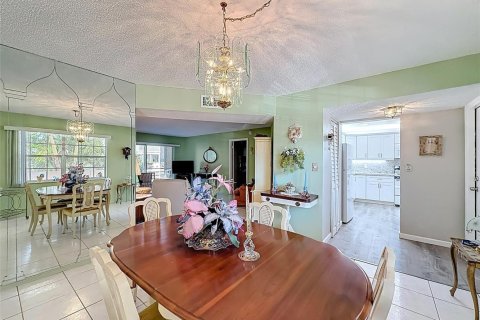 Copropriété à vendre à Lauderdale Lakes, Floride: 2 chambres, 102.38 m2 № 2154161 - photo 15
