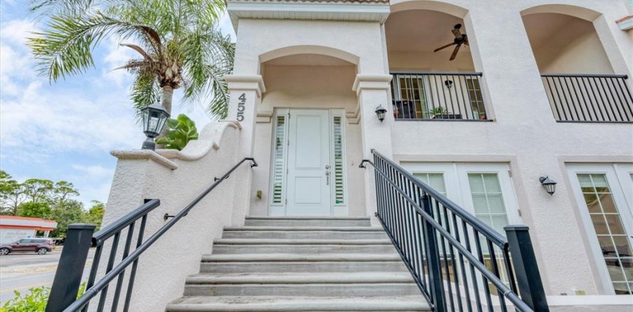 Condo à Venice, Floride, 2 chambres  № 2155646