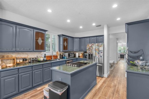 Villa ou maison à vendre à Coral Springs, Floride: 4 chambres, 284.84 m2 № 2072566 - photo 15