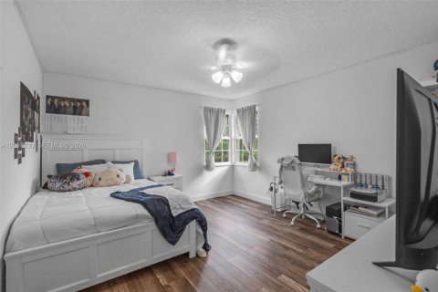 Villa ou maison à vendre à Coral Springs, Floride: 4 chambres, 284.84 m2 № 2072566 - photo 26