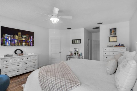 Villa ou maison à vendre à Coral Springs, Floride: 4 chambres, 284.84 m2 № 2072566 - photo 23