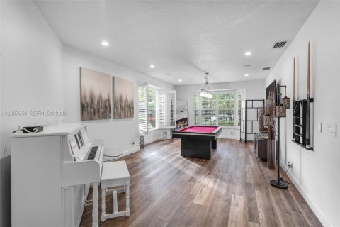 Villa ou maison à vendre à Coral Springs, Floride: 4 chambres, 284.84 m2 № 2072566 - photo 7