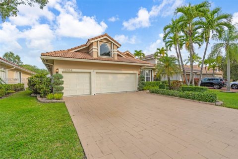 Villa ou maison à Coral Springs, Floride 4 chambres, 284.84 m2 № 2072566