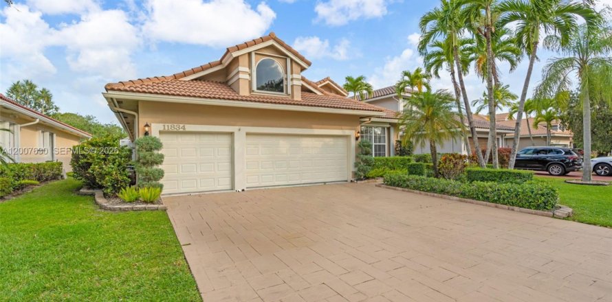 Villa ou maison à Coral Springs, Floride 4 chambres, 284.84 m2 № 2072566