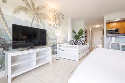 Condominio en alquiler en North Bay Village, Florida, 41.34 m2 № 1938093 - foto 5