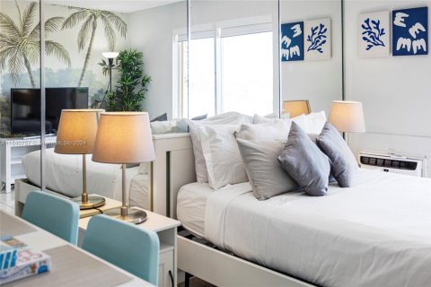 Condominio en alquiler en North Bay Village, Florida, 41.34 m2 № 1938093 - foto 17