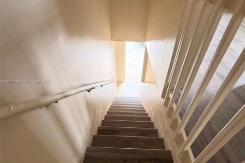 Casa en alquiler en Wellington, Florida, 2 dormitorios, 464.14 m2 № 2002304 - foto 11