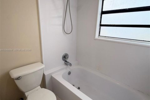 Casa en alquiler en Wellington, Florida, 2 dormitorios, 464.14 m2 № 2002304 - foto 20