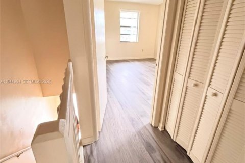 Casa en alquiler en Wellington, Florida, 2 dormitorios, 464.14 m2 № 2002304 - foto 8